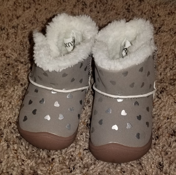 Carter's Every Step Stage 1 Crawl Boots Size 2 - Picture 8 of 8